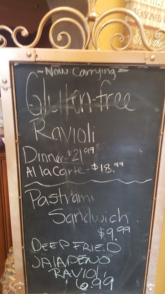 Menu Fina's Giuseppes Italiano Restaurant In Victorville-9