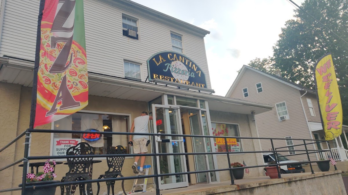 Fino's Pizzeria-4