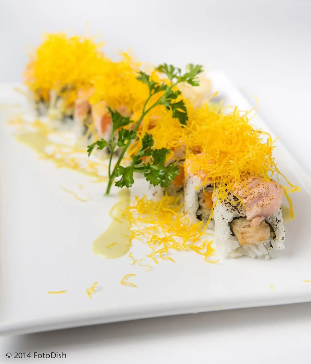Fin's Sushi And Grill-7