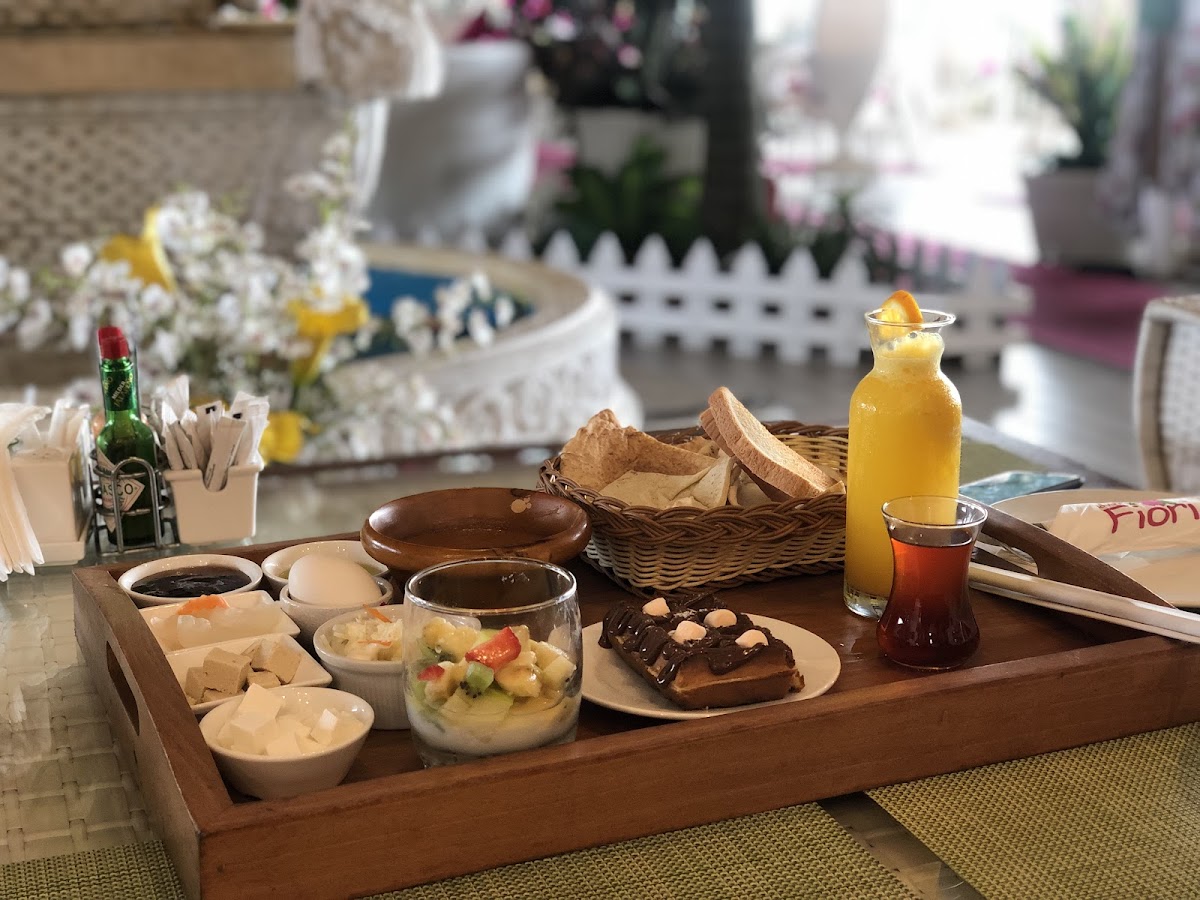 Fiori Lounge-3