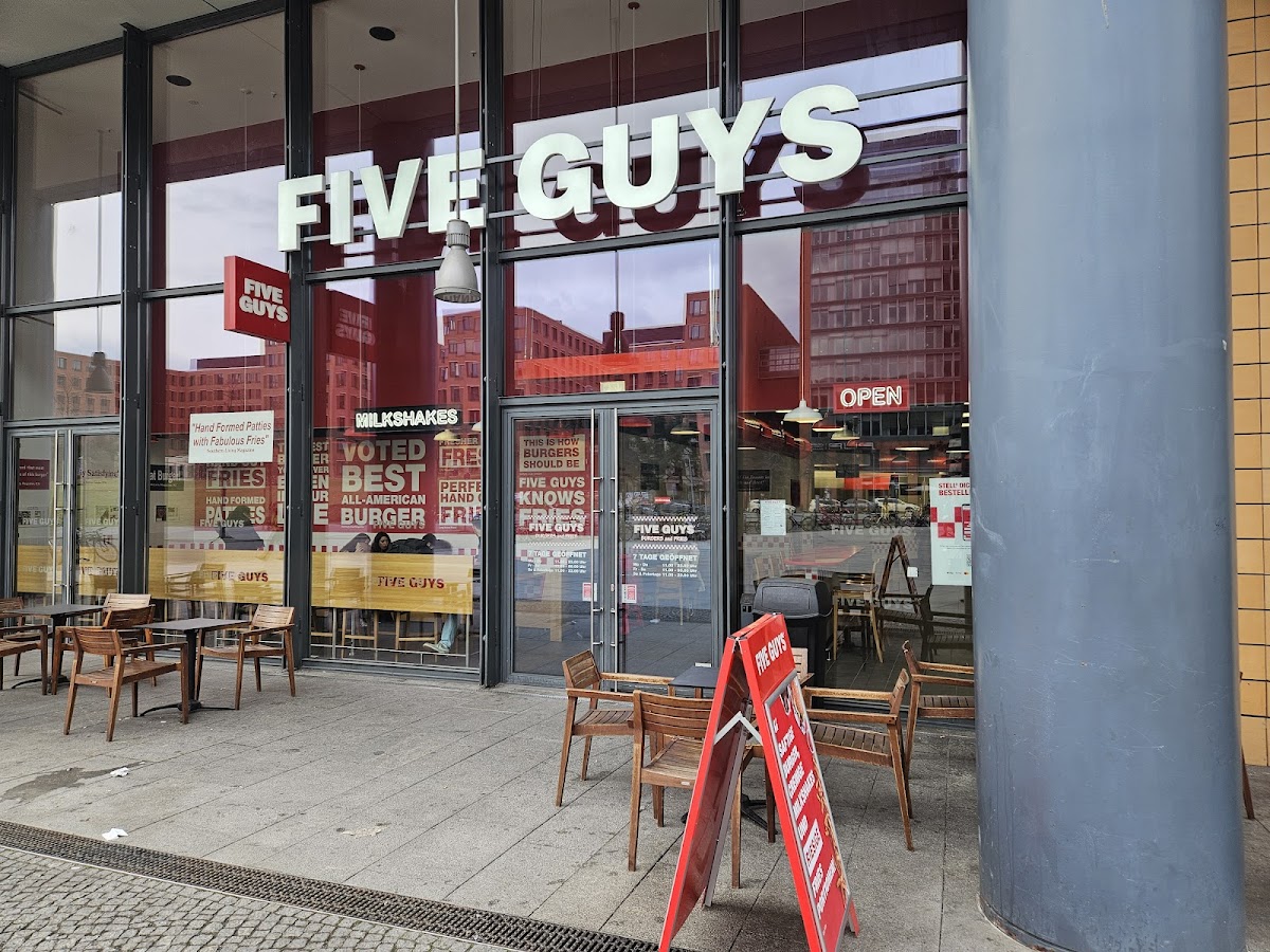 Five Guys Burgers And Fries Berlin Potsdamer Platz
