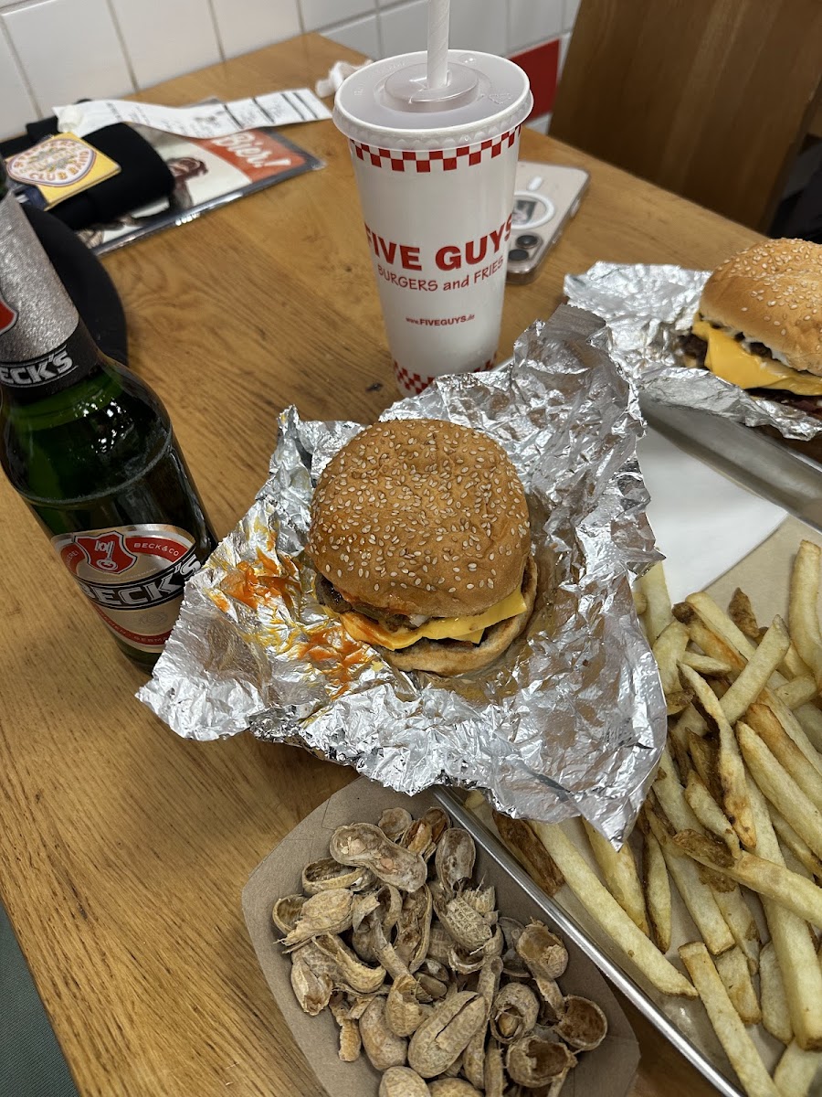 Five Guys Burgers And Fries Berlin Potsdamer Platz-4