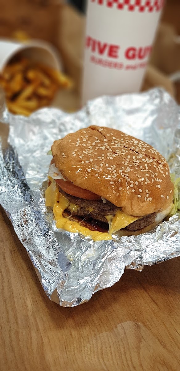 Five Guys Burgers And Fries Gare Du Nord-5