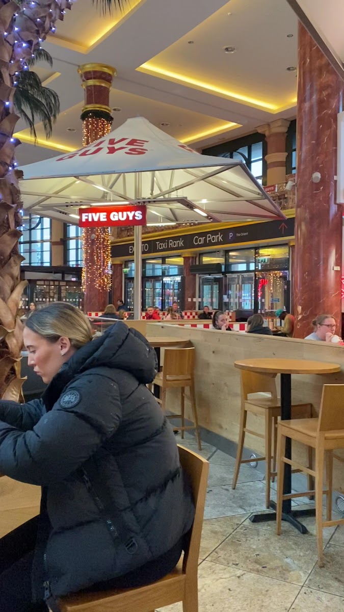 Five Guys Burgers And Fries Trafford Centre-2