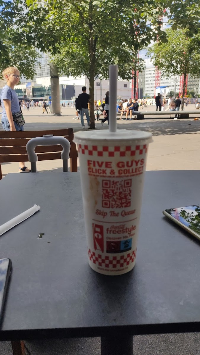 Five Guys-10