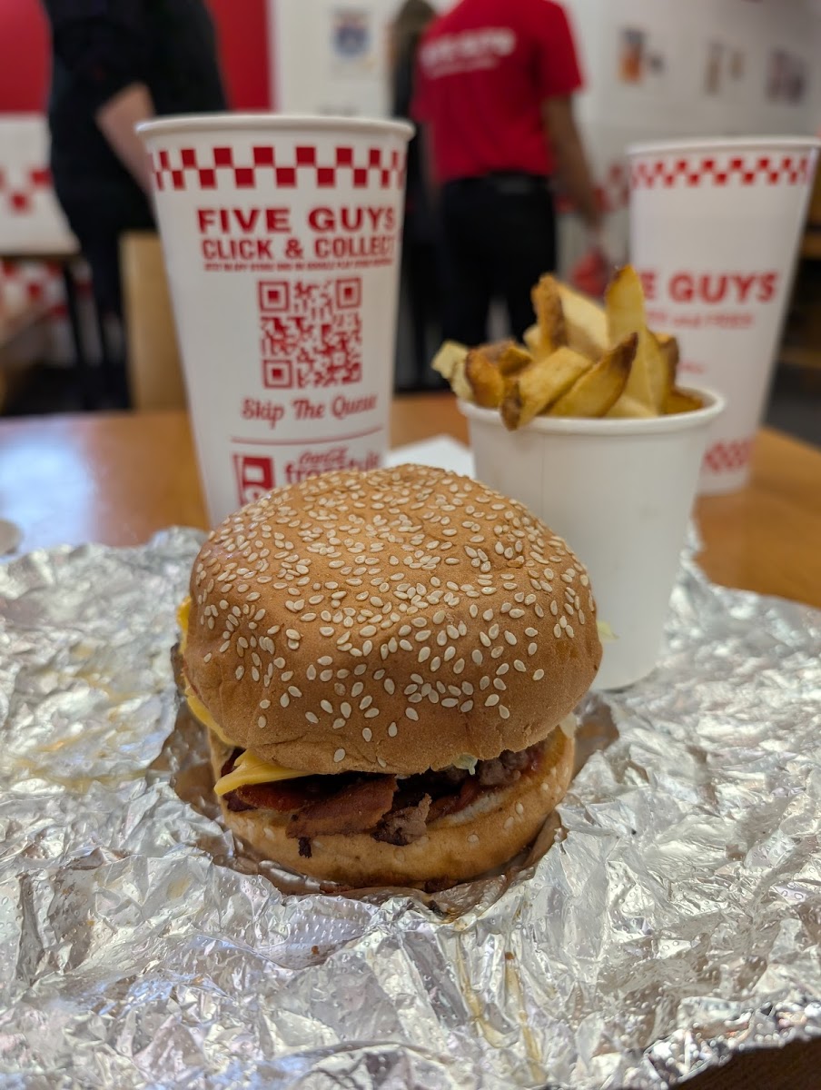 Five Guys-4