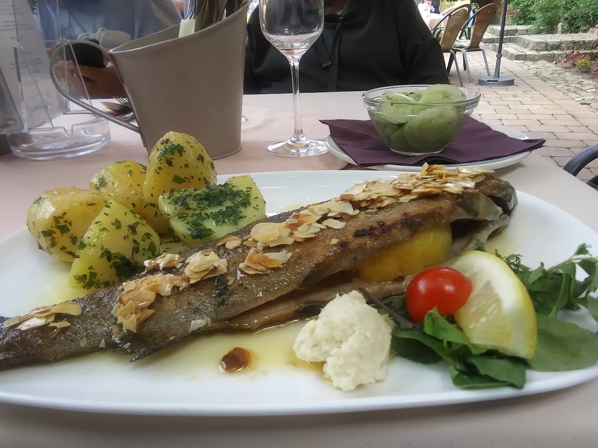 Fliederhof Feierlichkeiten Veranstaltungen Familienrestaurant-9