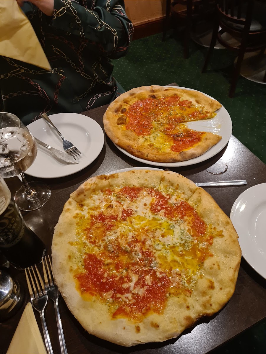 Florios Pizzeria-5