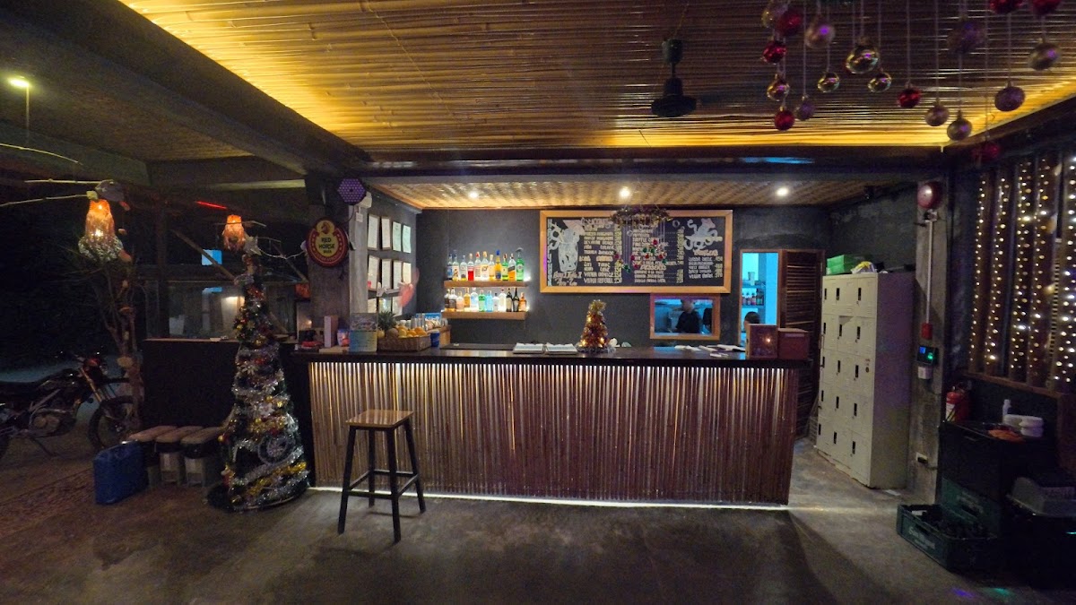 Flow Pool Bar & Resto-3