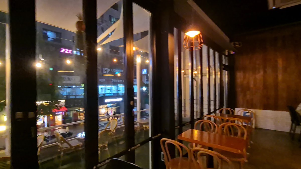 Fm Coffee House-2