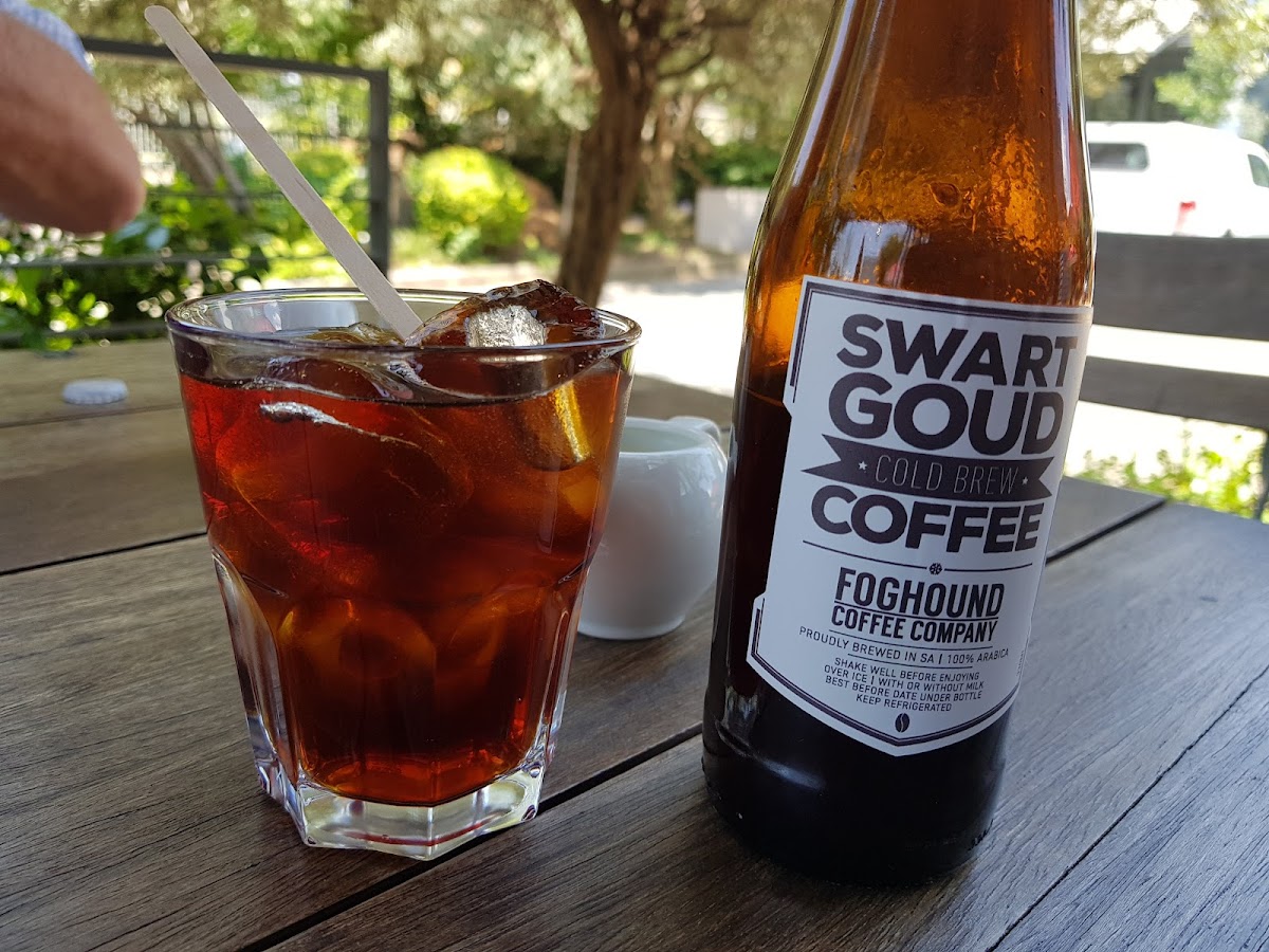 Foghound Cafe - We Proudly Serve Starbucks-10