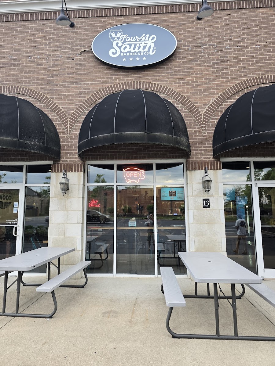 Four 41 South Bbq Co.-4