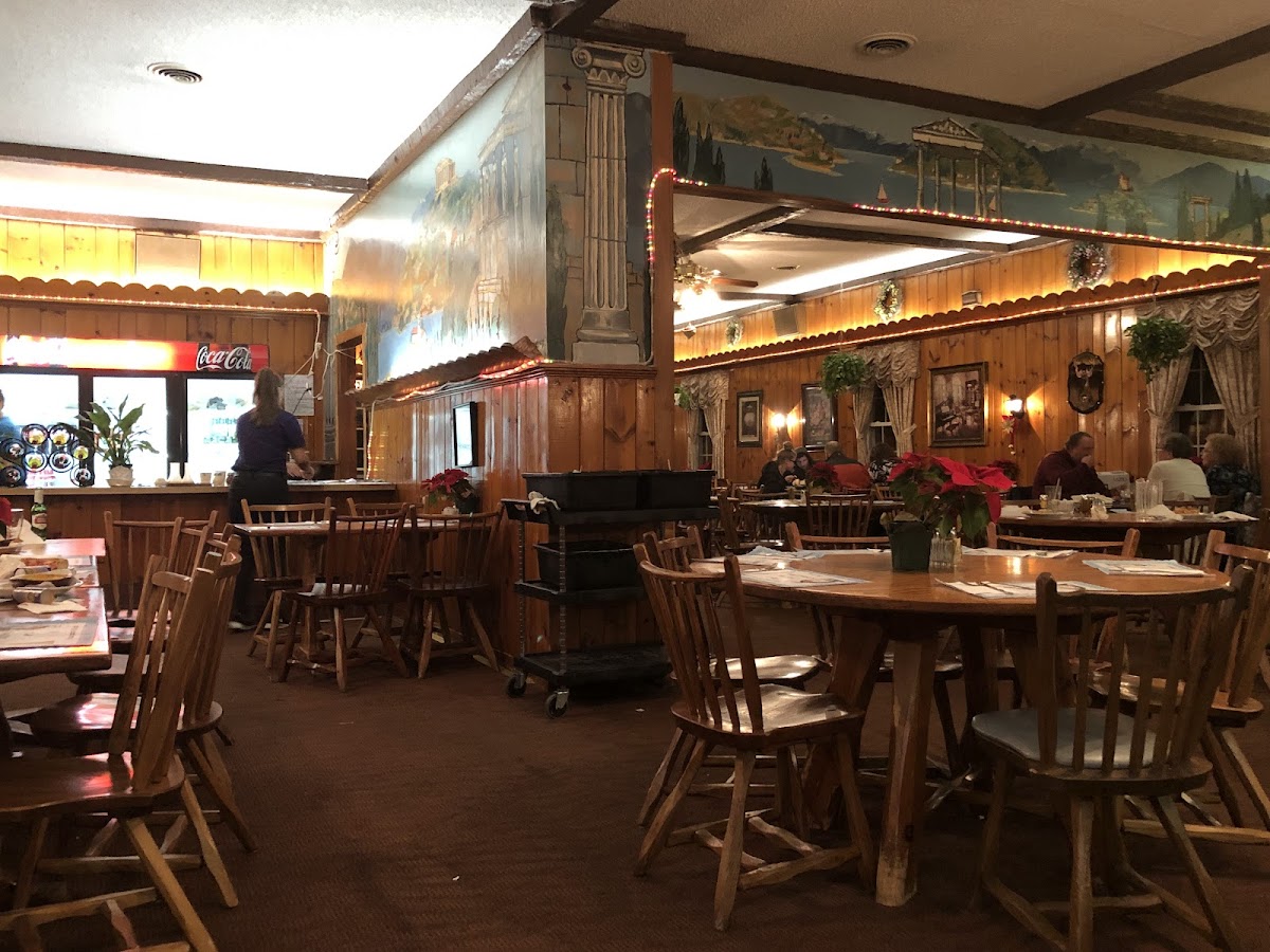 Four Brothers Pizza Inn Restaurant