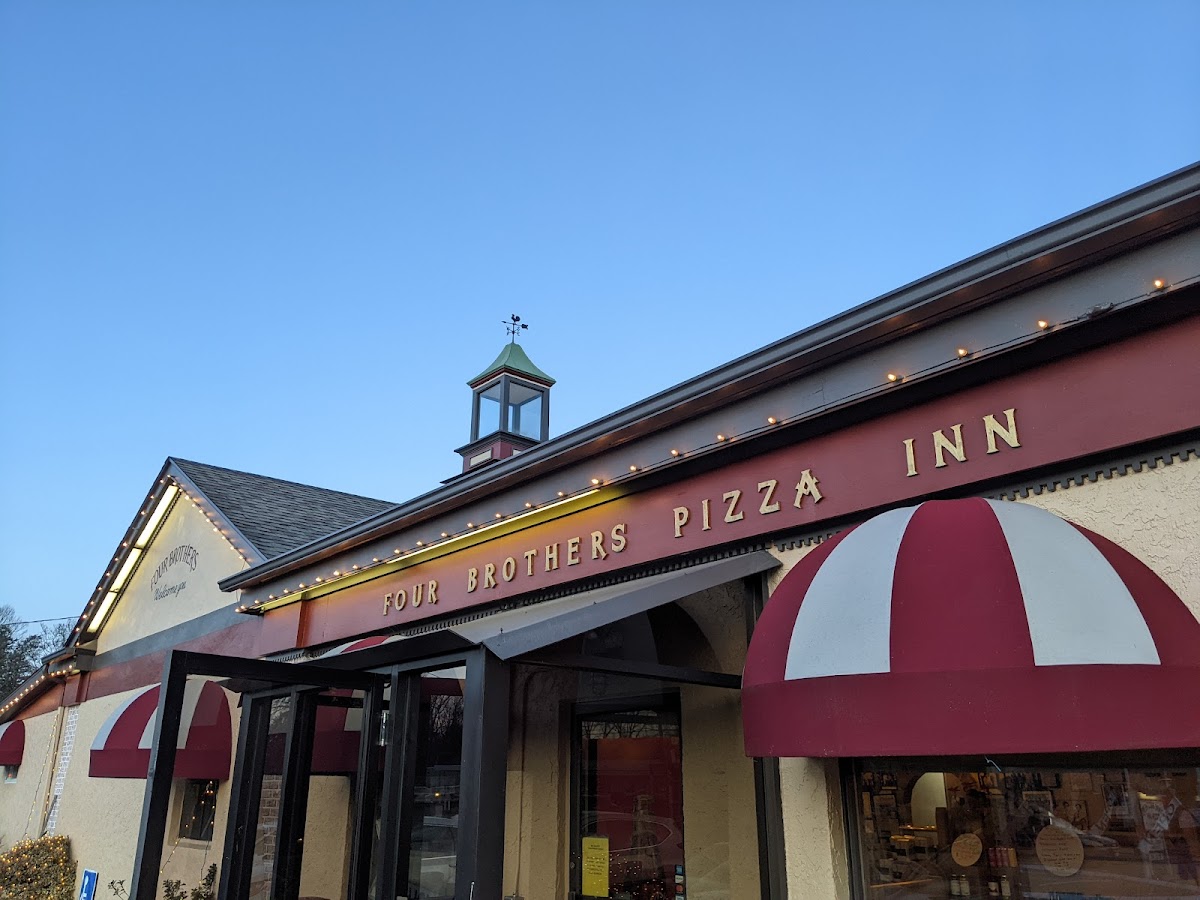 Four Brothers Pizza Inn