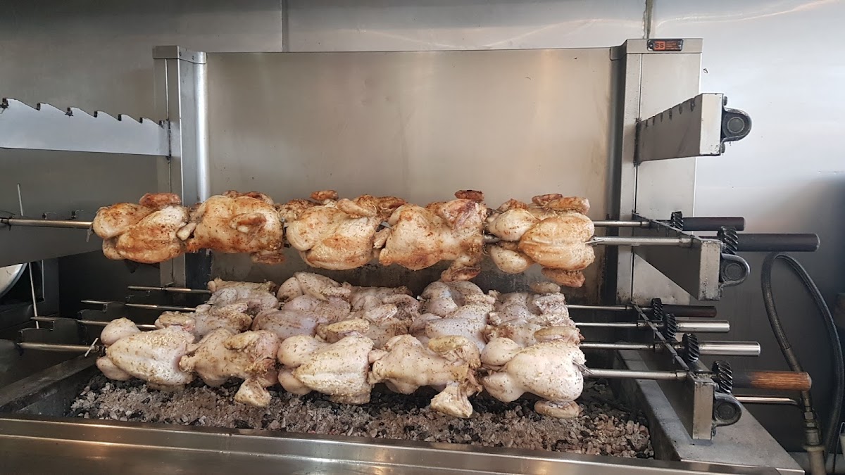 Four Season's Bar-B-Q Chick-Inn-6