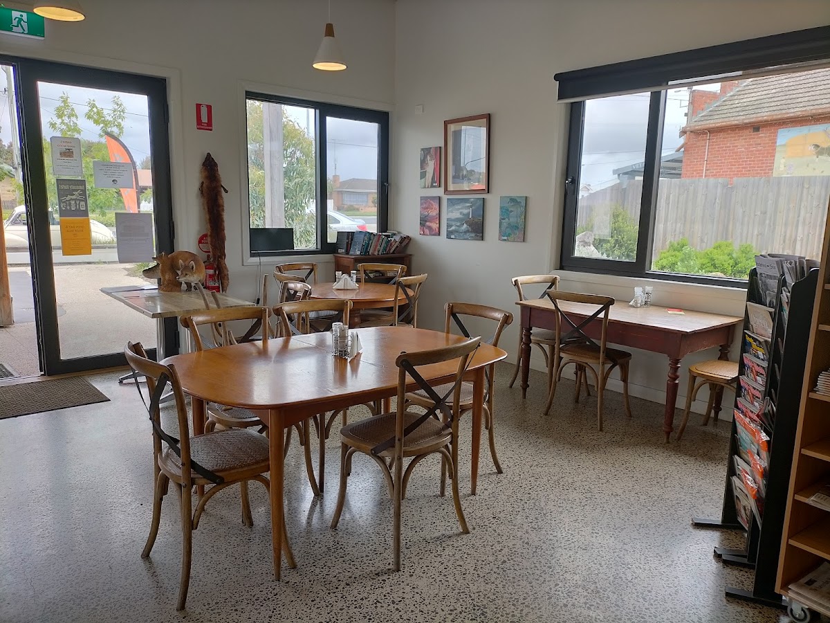 Foxes Den Cafe