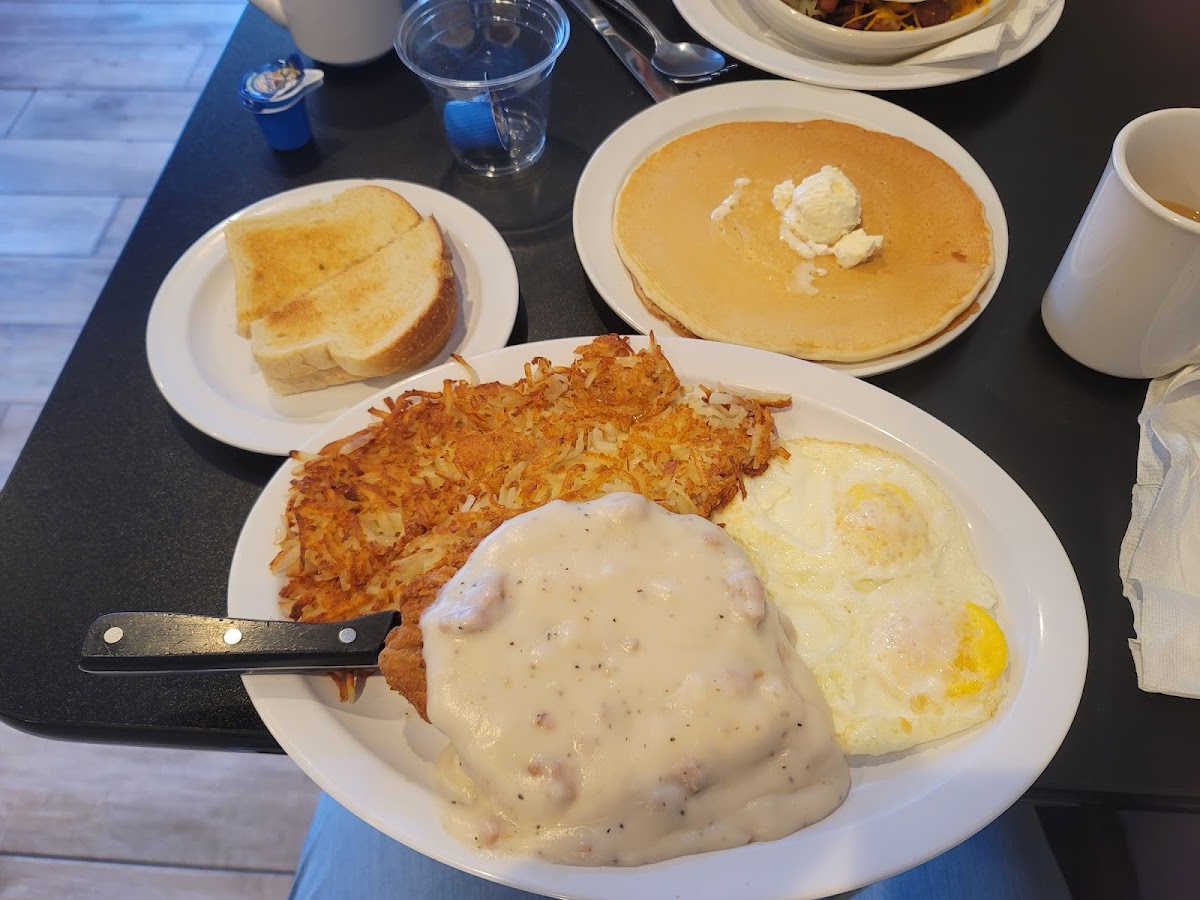 Frank's Downtown Café-3