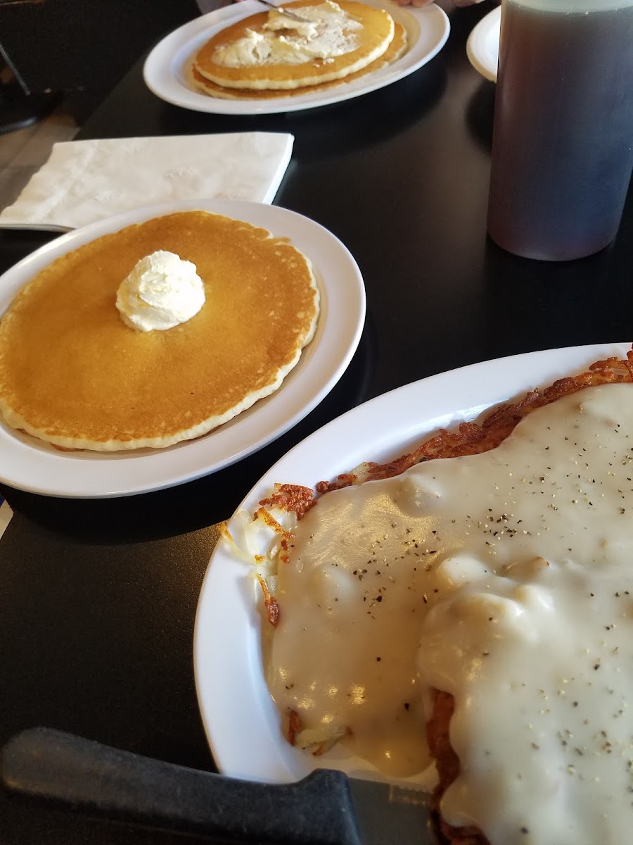 Frank's Downtown Café-5
