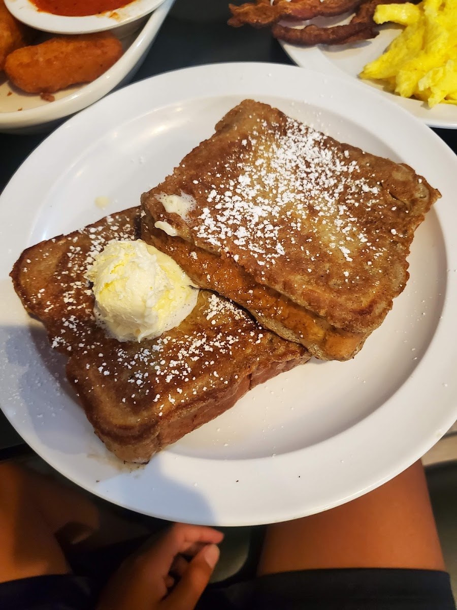 Frank's Downtown Café-8