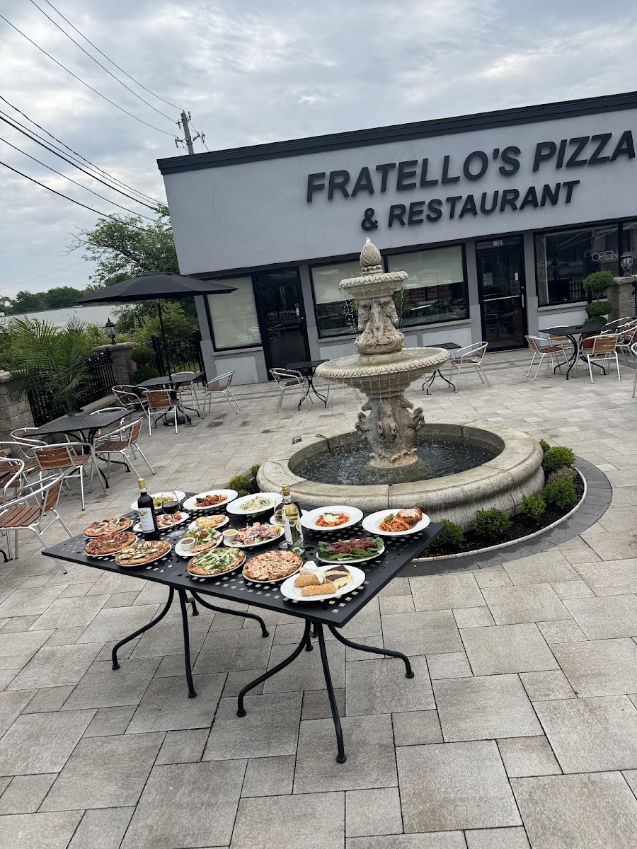 Fratello's Pizza & Restaurant