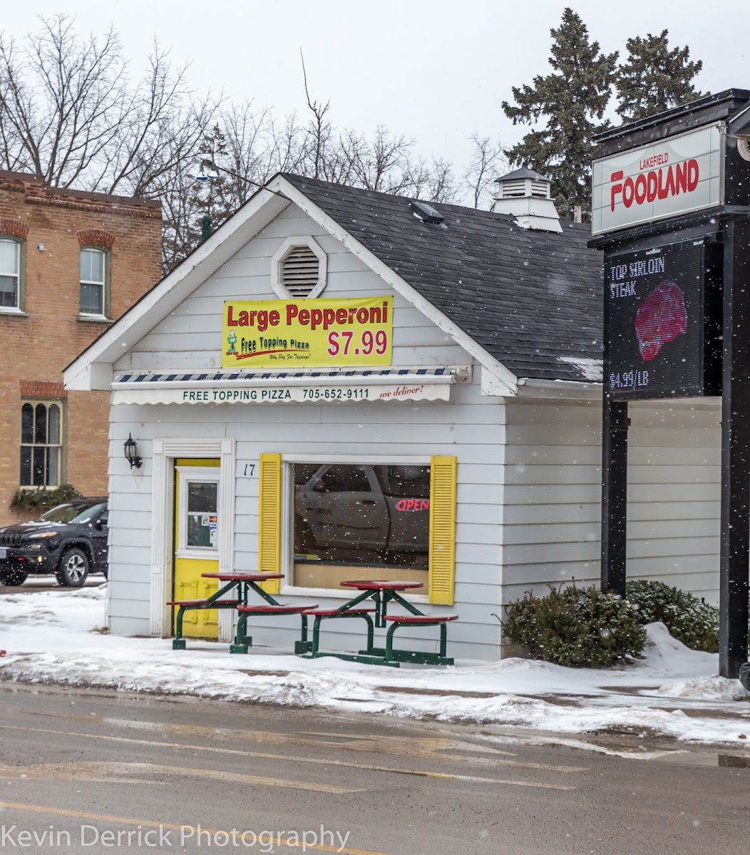 Free Topping Pizza