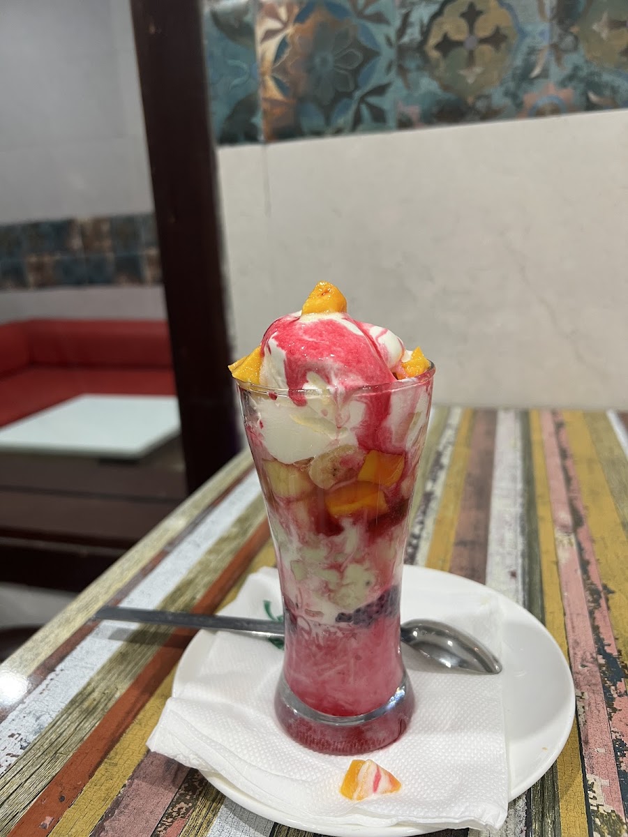 Fruit Shop On Greams Road, Anna Nagar-4