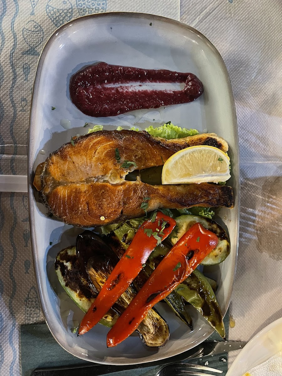 Ftelea Fish Taverna Saranda-7