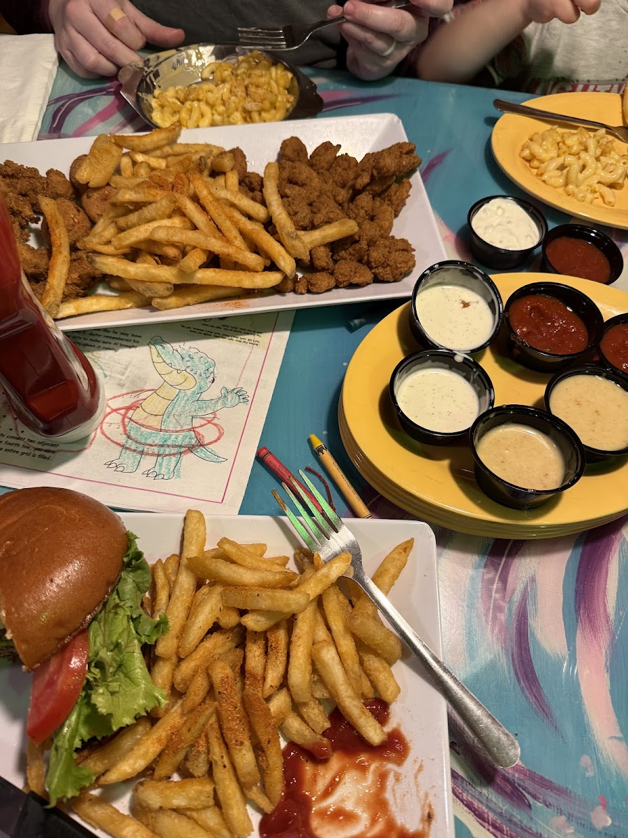Fudpucker's Beachside Bar & Grill-4