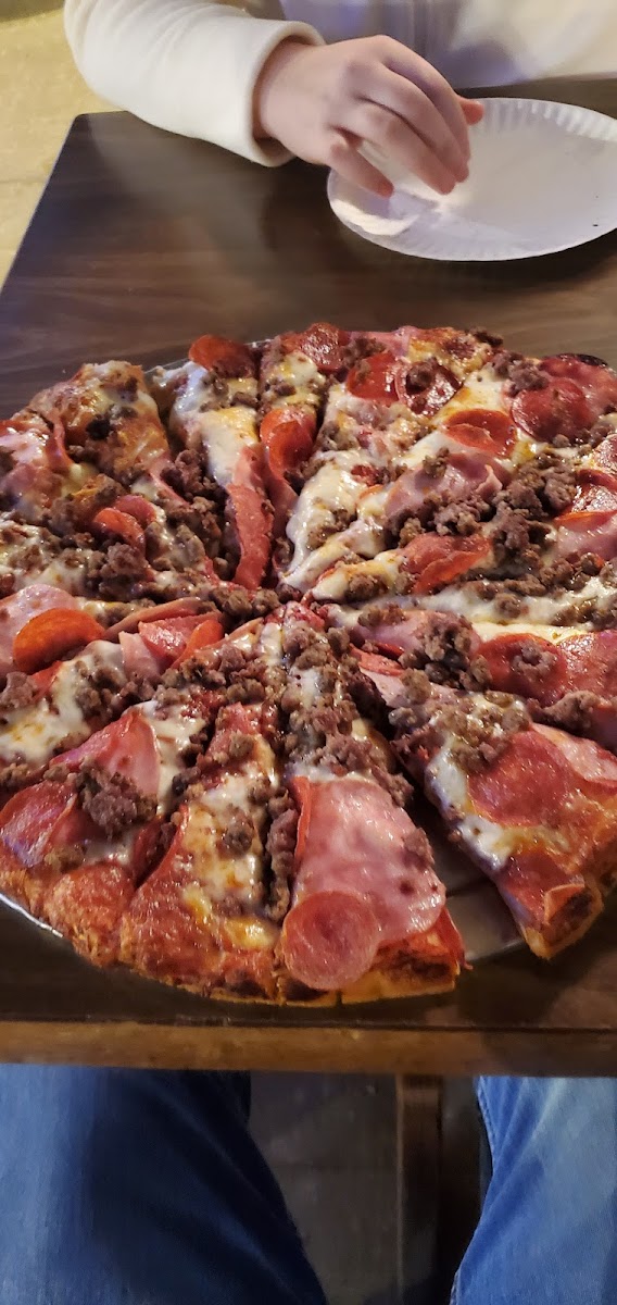 Fun House Pizza & Pub-6