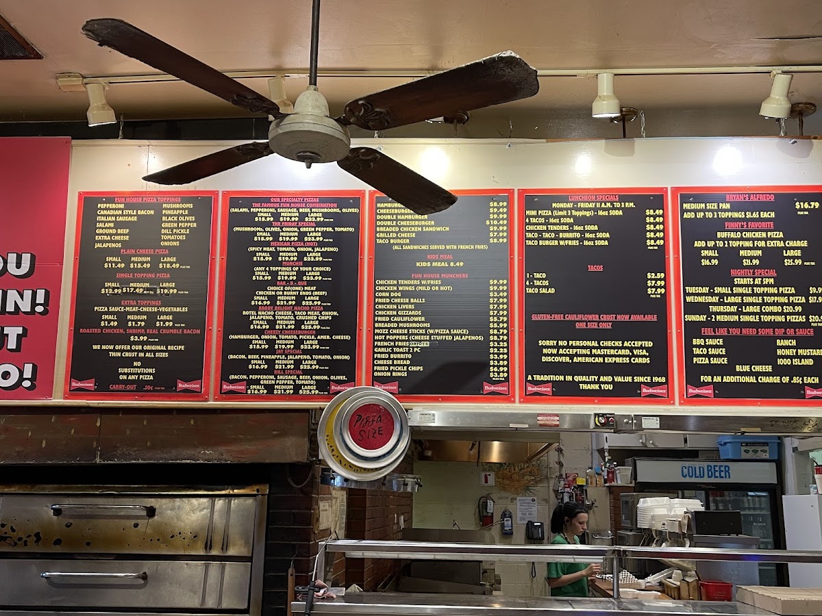 Menu Fun House Pizza & Pub-6