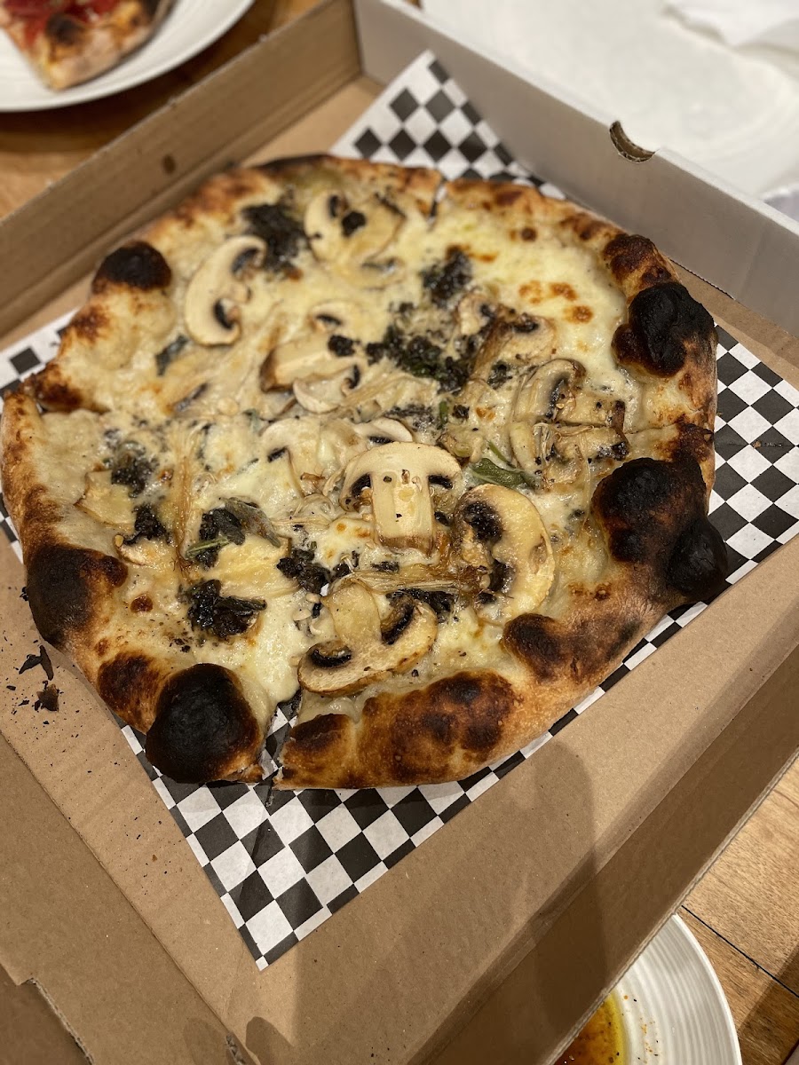 G Pizzas-7