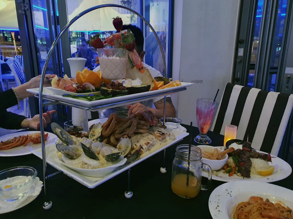 Galaxy Seafood And Mediterranean Restaurant-3