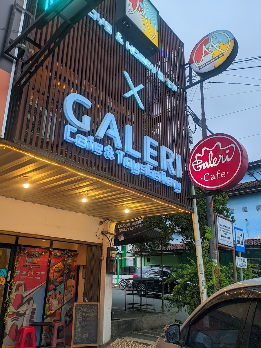 Galeri Cafe & Toy's Gallery