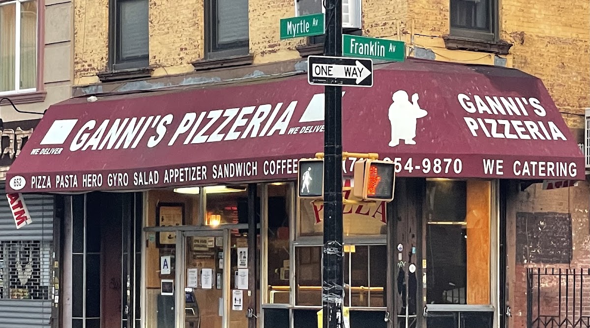 Ganni's Pizzeria
