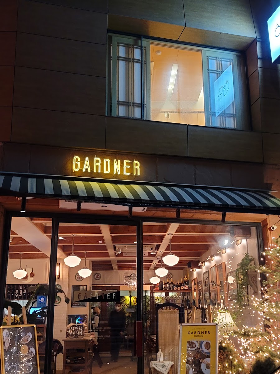 Gardener Adria