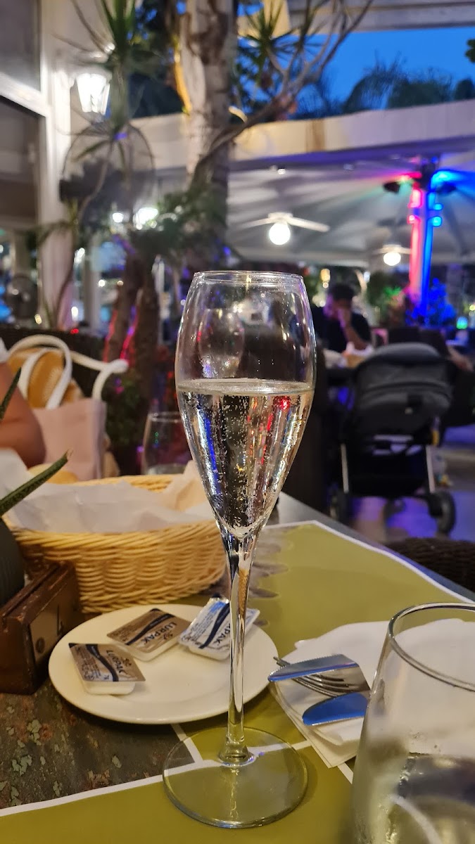 Gardens Restaurant-9