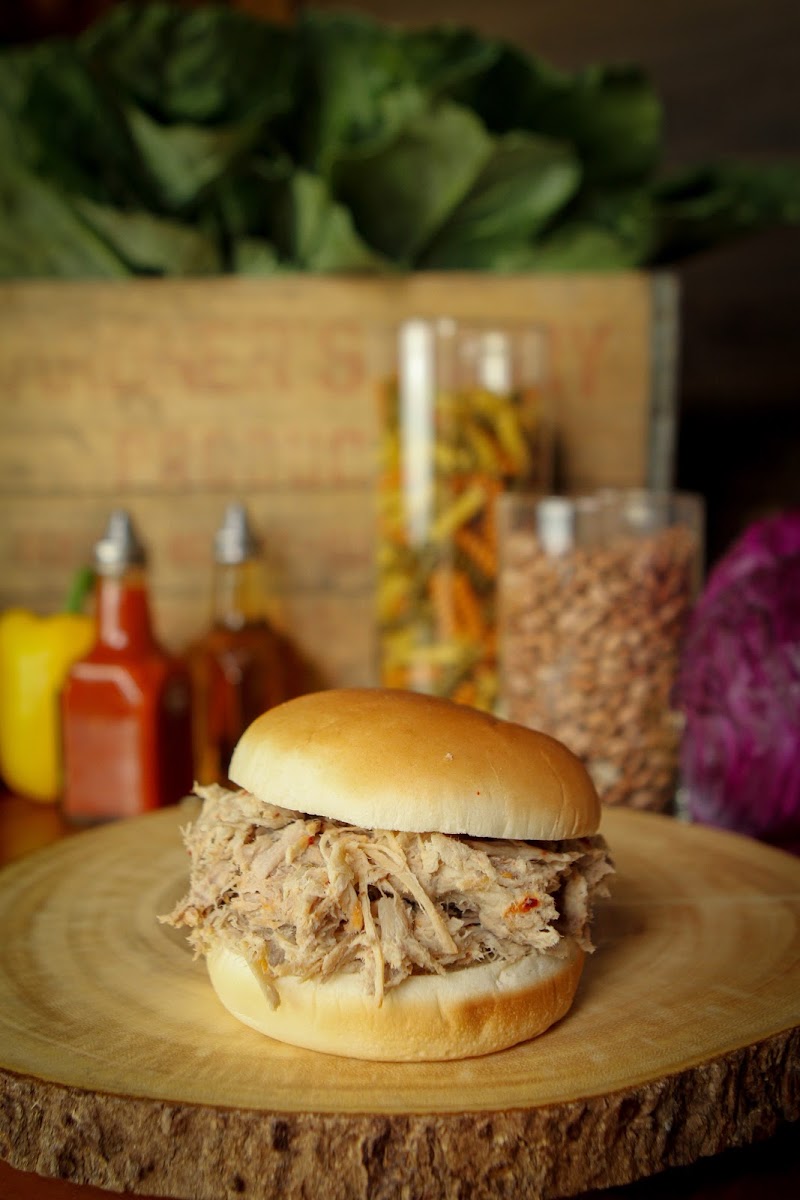 Gardner's Barbecue Fairview Road-6