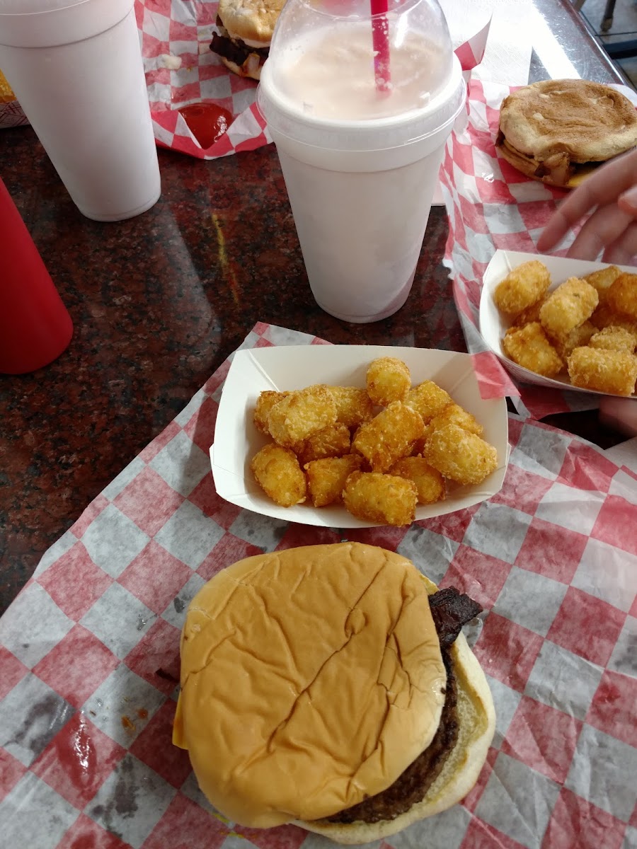Gary's Drive In-7