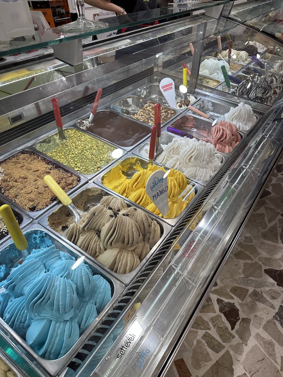 Gelateria Bar Fantasy Aprile Angela S.a.s. Di Aprile Angela-3
