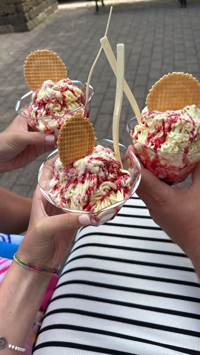 Gelateria Cremeria-2