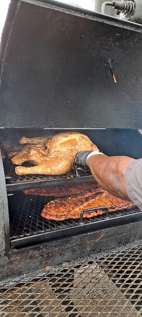 Georgio's Bbq-7
