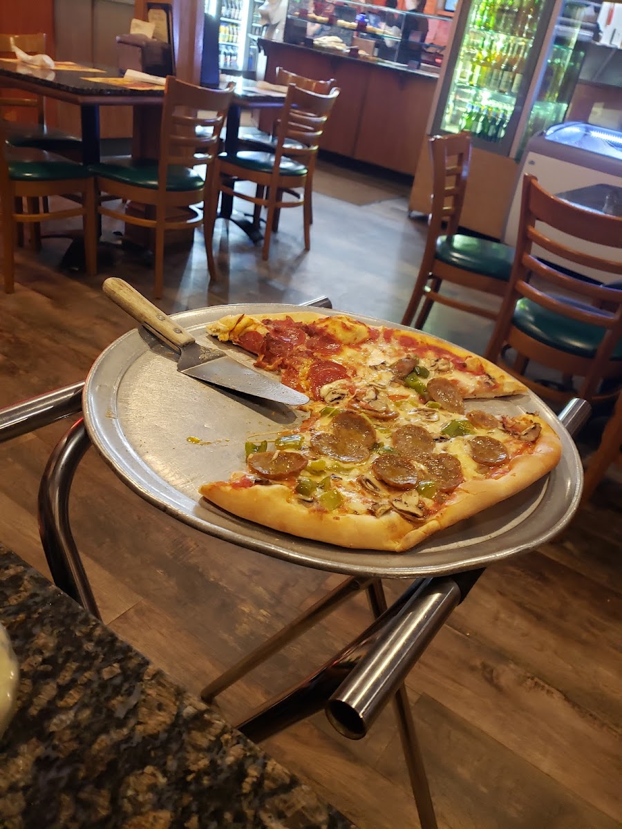 Giacomo's Pizza Spackenkill-6