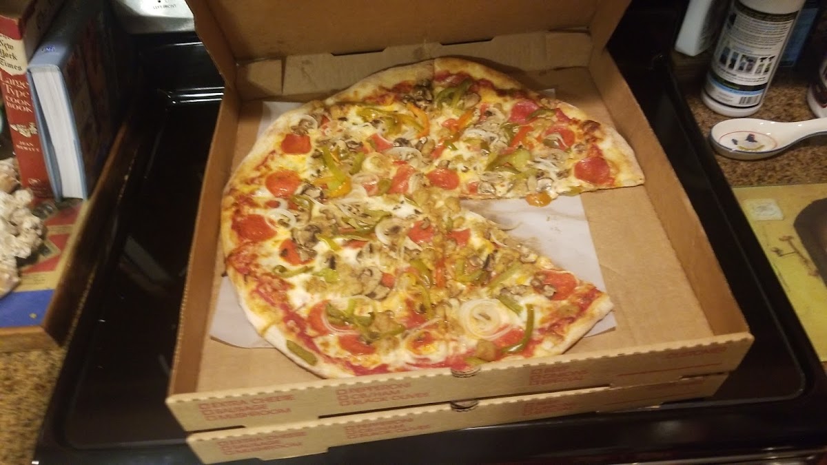 Gianni's Pizza - Hudson, Fl (No Other Locations)-10