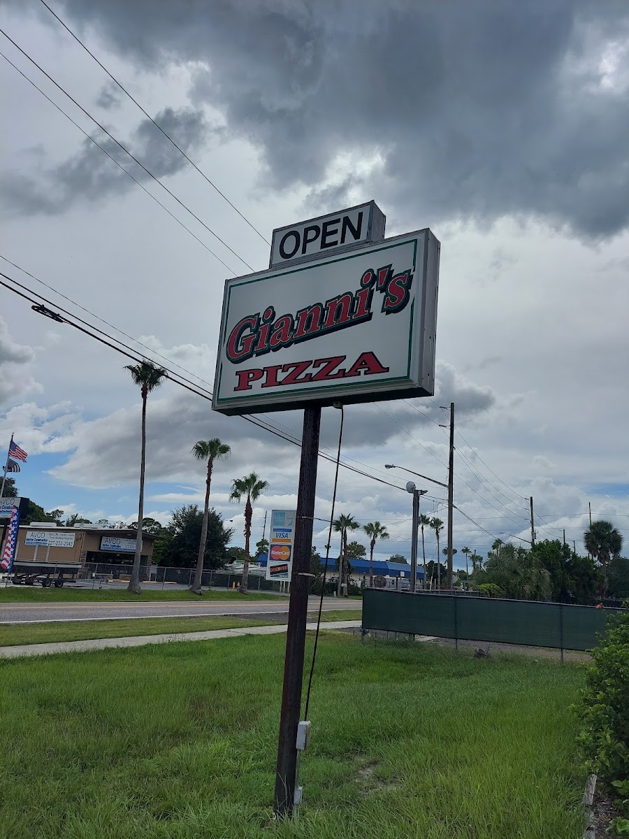 Gianni's Pizza - Hudson, Fl (No Other Locations)-4