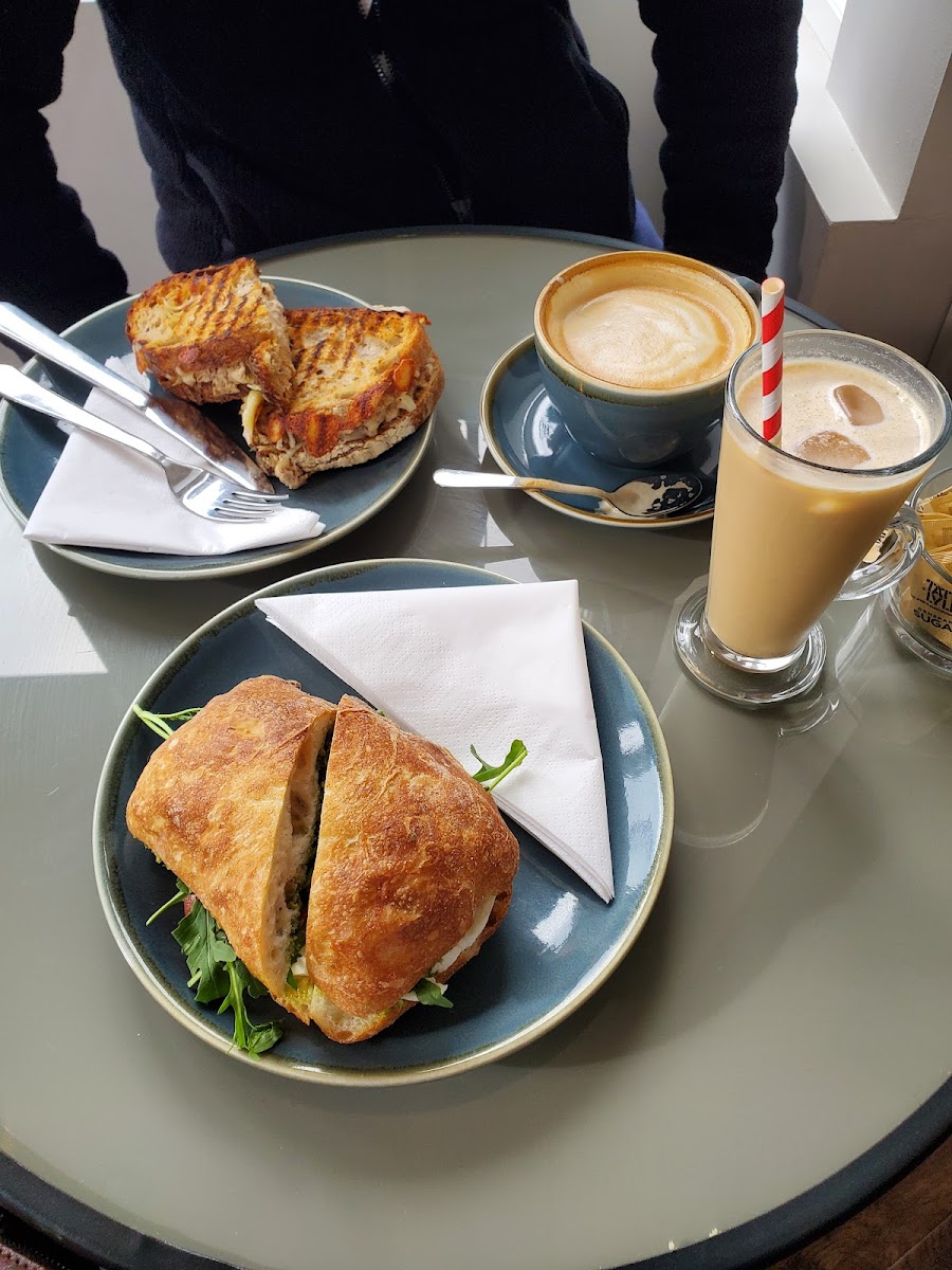 Gilmours Coffee Shop-6