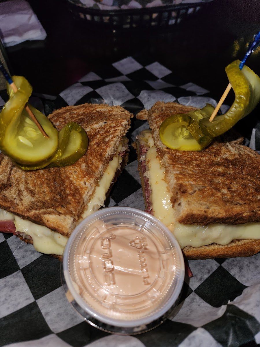 Gino's Cheese Steak & Onion-10