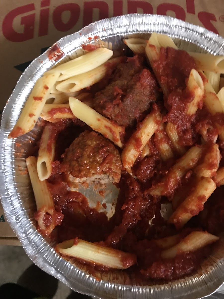 Gioninos Pizzeria-3
