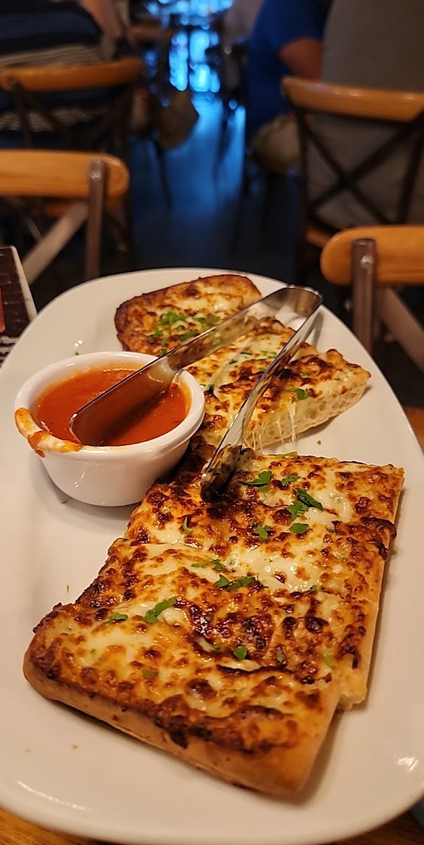 Giordano's-7