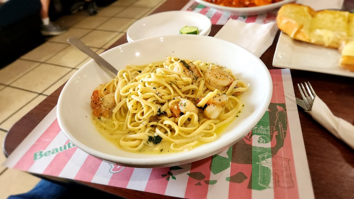 Giovanni's Family Italian Restaurant-10