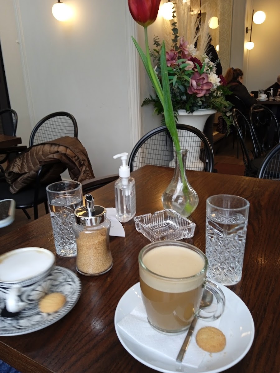 Golden Cup Cafe-10